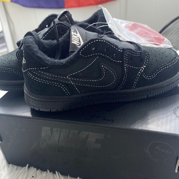 Travis Scott Air Jordan 1 Black Phantom
